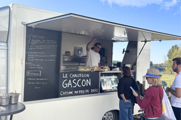 Food truck mariage Bordeaux : une réception originale et conviviale